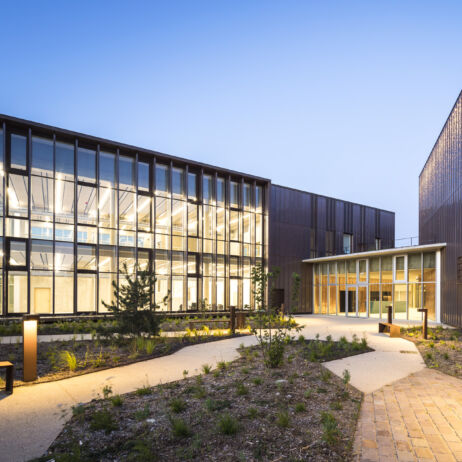 Photo du bâtiment du pôle culturel Le Cube Garges, prise par Sergio Grazia